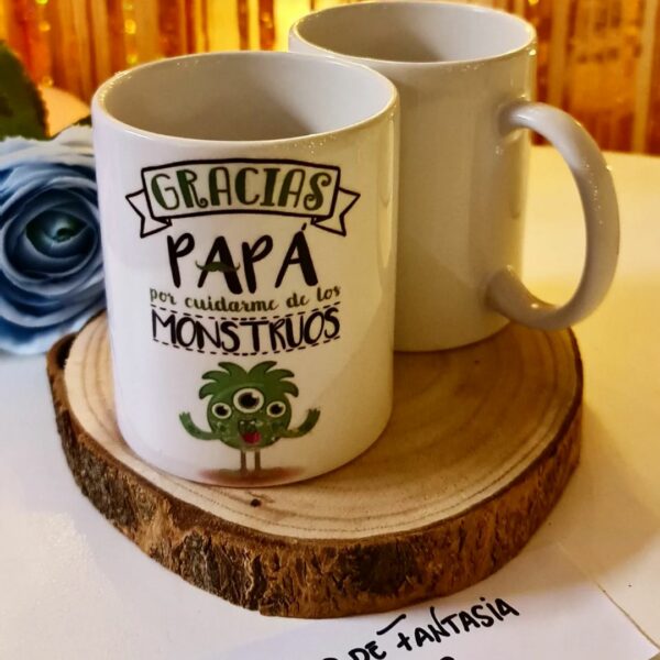 Gracias PAPÁ por cuidarme de los monstruos!!