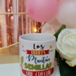 Taza de los profes plantan semillas